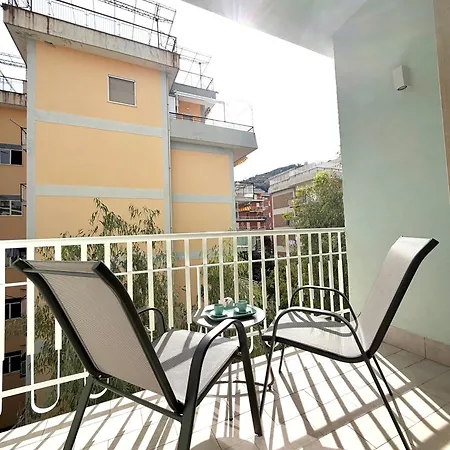 Bed & Breakfast Maison Dorotea 4*